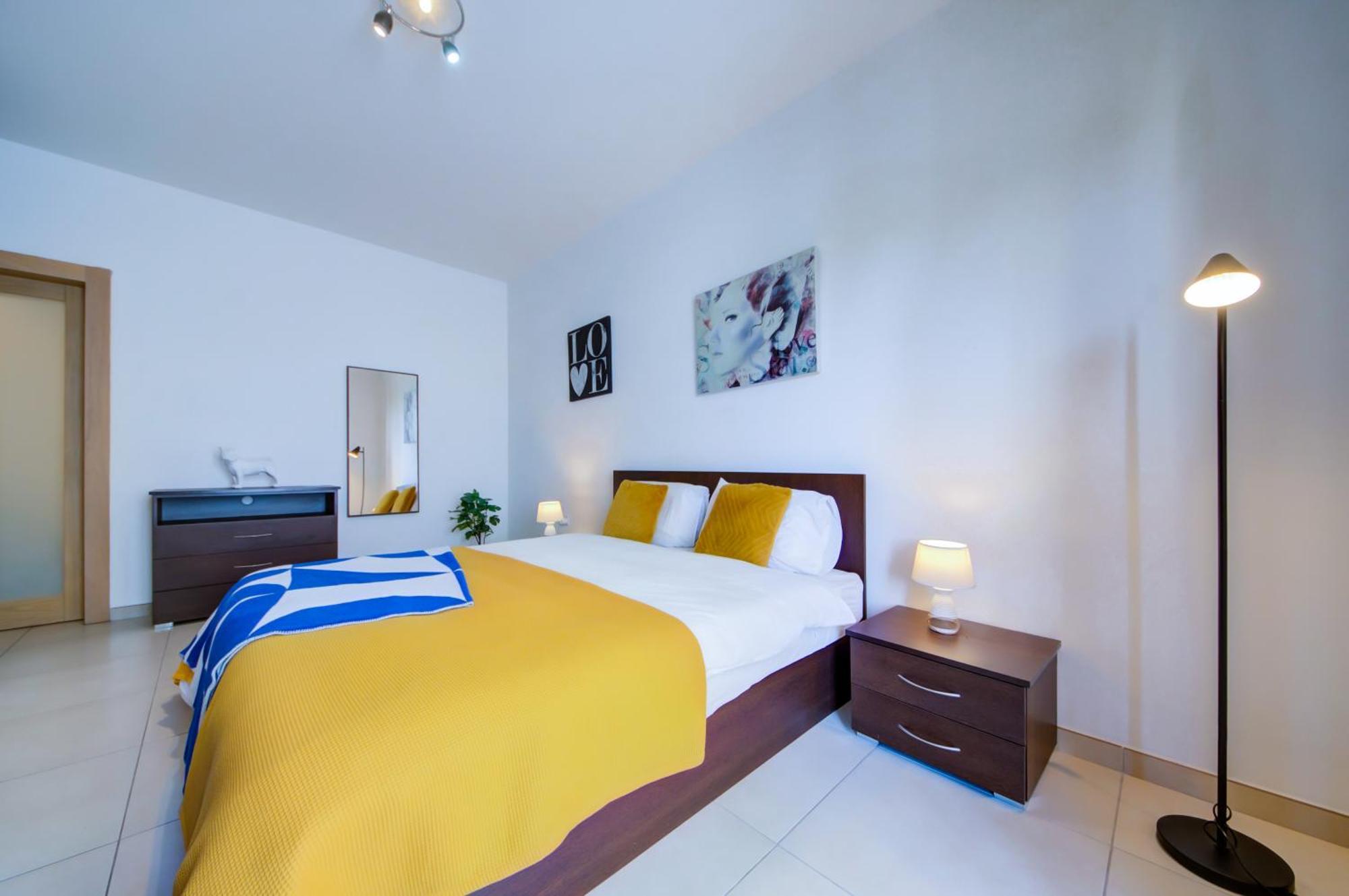 Prime Location, Modern Apartment In St Julian'S, Paceville, Apt 8 By Vaganza San Ġiljan Exterior foto